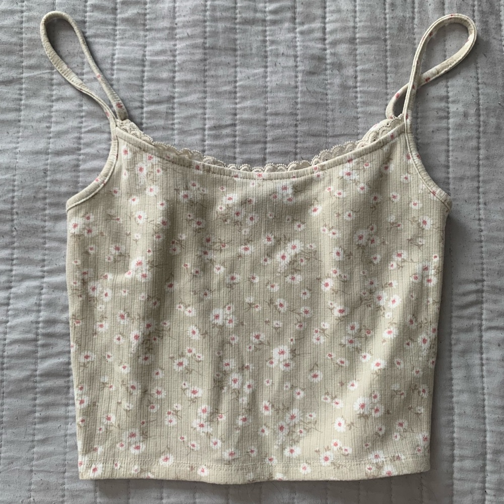 Cropped Floral Cami in Cream/Beige